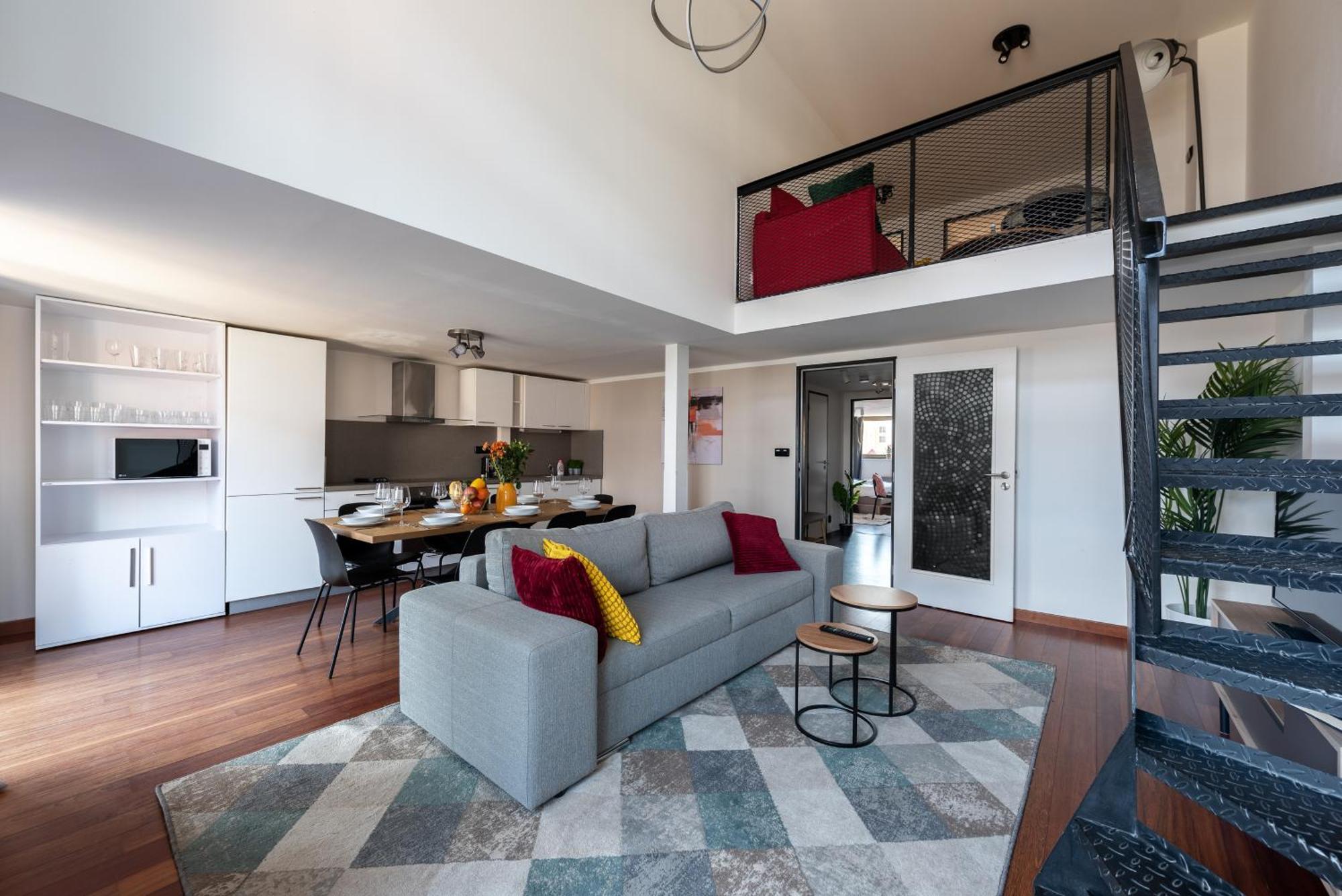 Spacious Apartments Near Karlin Square Прага Екстериор снимка