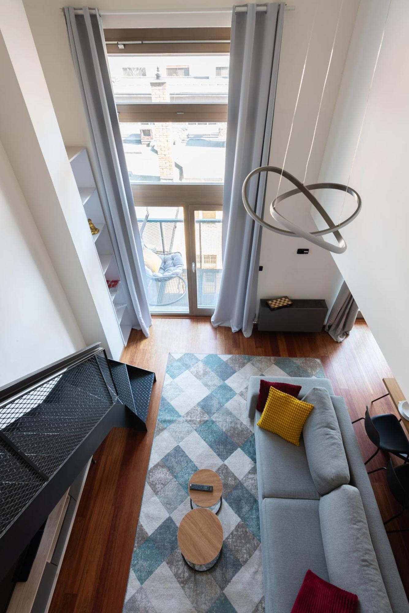 Spacious Apartments Near Karlin Square Прага Екстериор снимка
